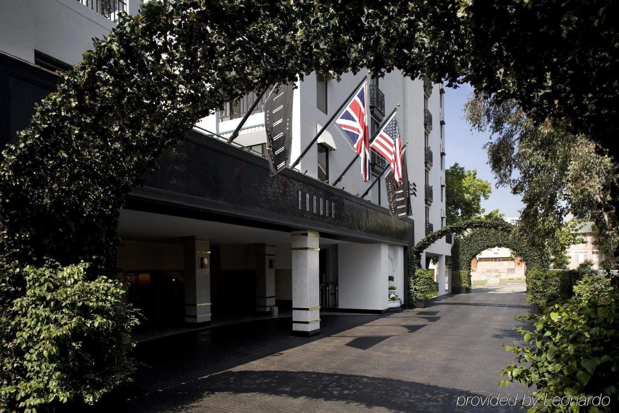 The London West Hollywood At Beverly Hills Екстер'єр фото The hotel's entrance