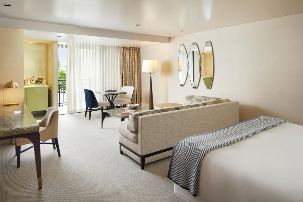 The London West Hollywood At Beverly Hills Екстер'єр фото A suite at The Ivy Hotel