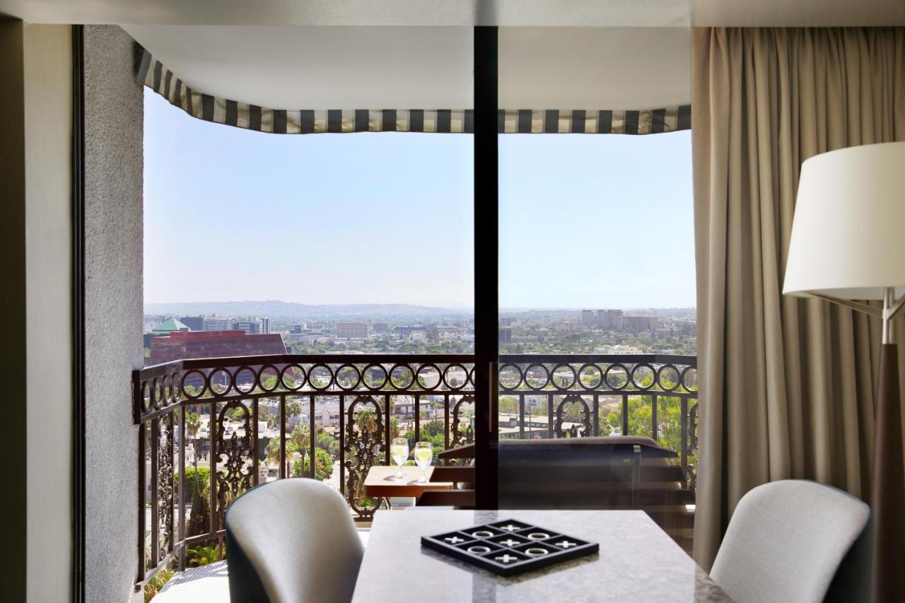 The London West Hollywood At Beverly Hills Екстер'єр фото View from a suite