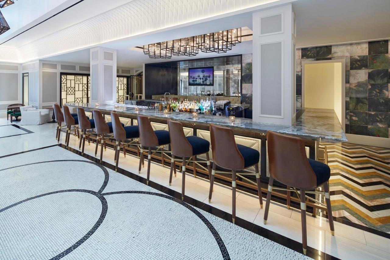 The London West Hollywood At Beverly Hills Екстер'єр фото The bar at the hotel