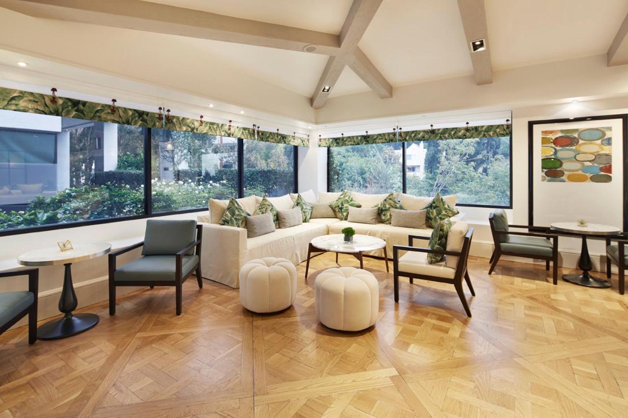 The London West Hollywood At Beverly Hills Екстер'єр фото The Club at Hong Kong International Airport
