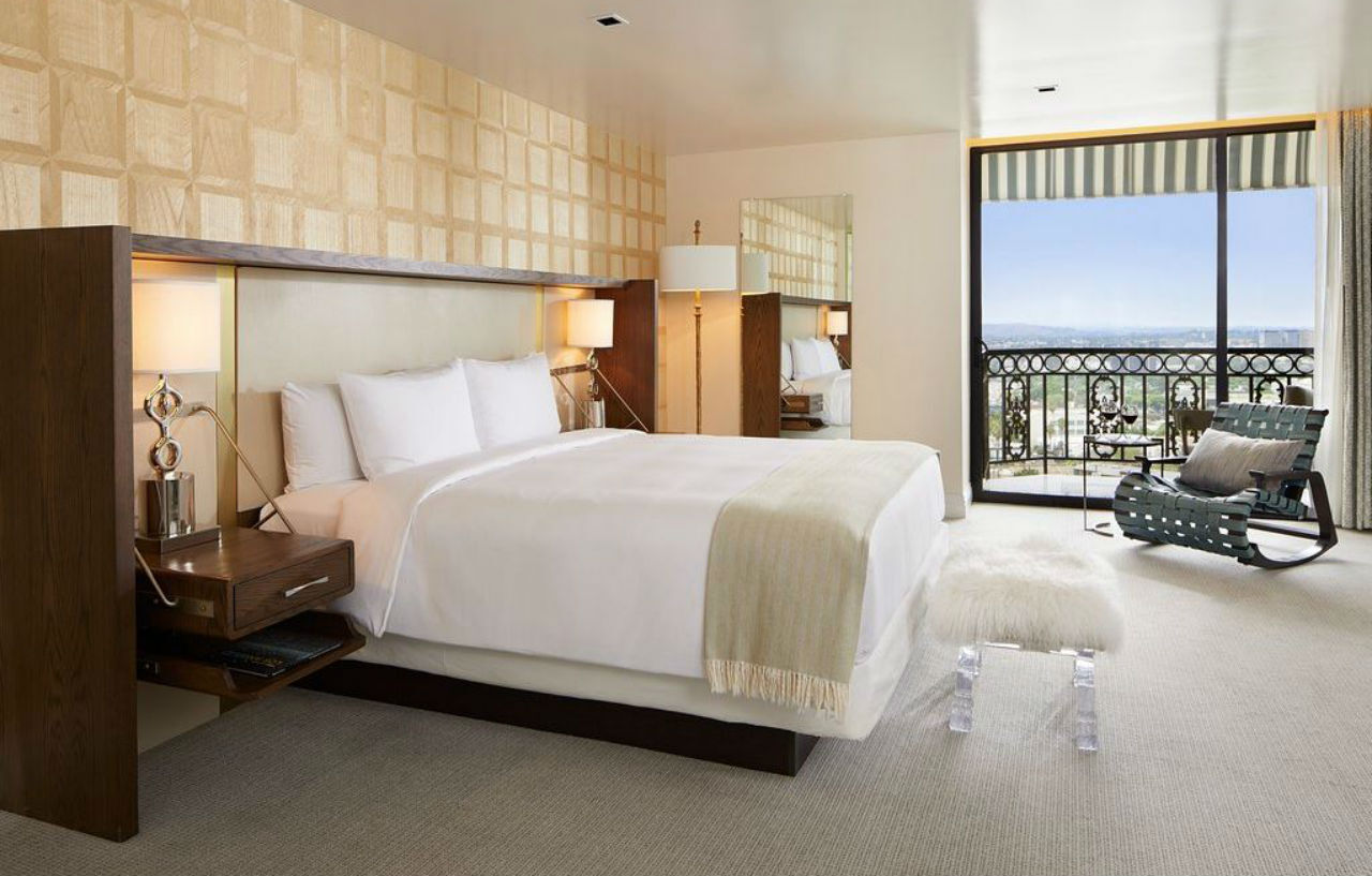 The London West Hollywood At Beverly Hills Екстер'єр фото A bedroom at the Wynn